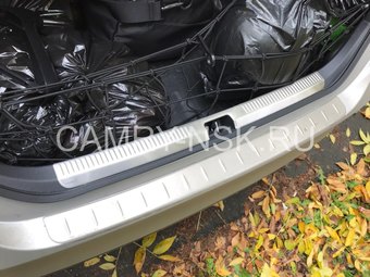Защитные накладки на задний бампер и багажник Camry 2018