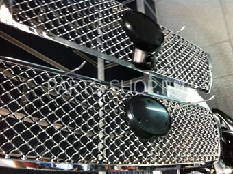 Решетка радиатора хромированная LC150 в стиле Bentley co значком