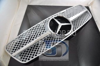Решетка радиатора на Mercedes C-class (черная и хром)