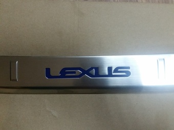 Накладка на бампер lexus nx